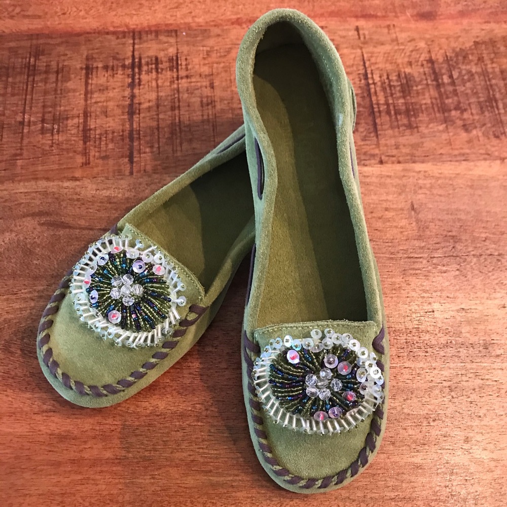 NWOT Marc Modavi Green Suede Beaded Moccasin 7